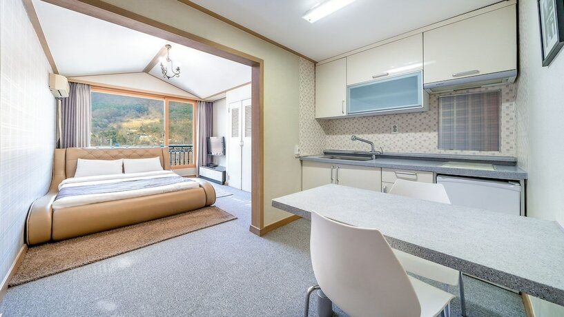 Imagen de la habitación del Hotel Gapyeong Chengpyeong Caviar Pension. Foto 17