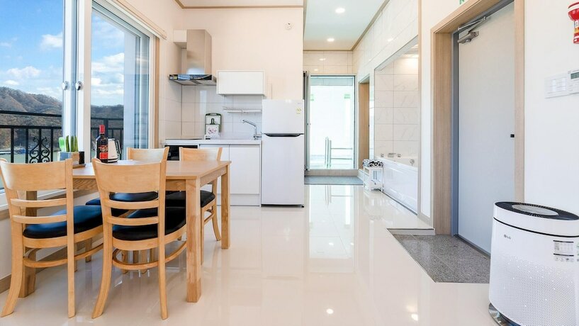 Imagen general del Hotel Gapyeong Grang Narang Pool Villa. Foto 4