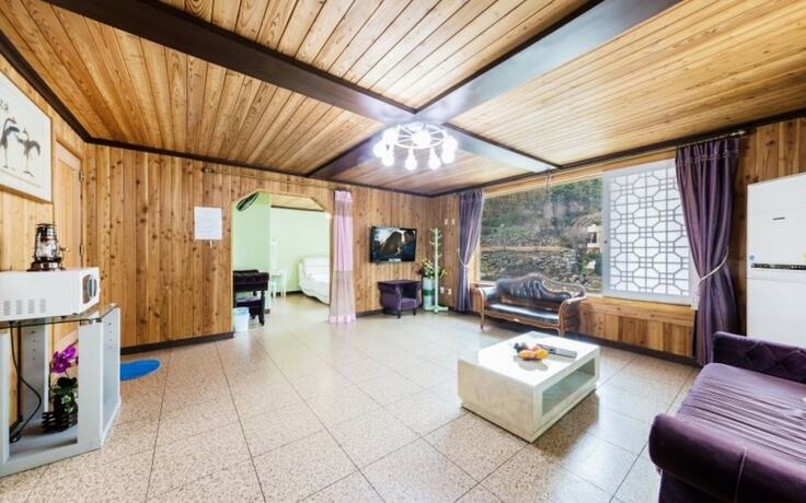Imagen general del Hotel Gapyeong Haengbogi Meomuneunjip House. Foto 14