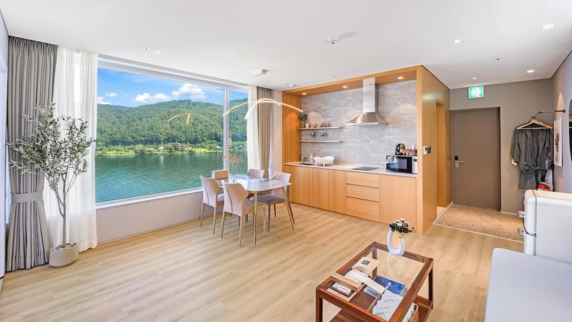 Imagen de la habitación del Hotel Gapyeong Laputa Resort. Foto 11