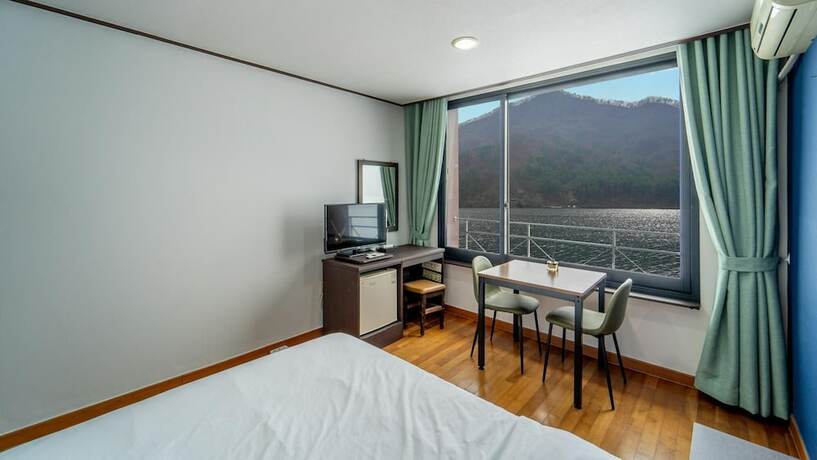 Imagen de la habitación del Hotel Gapyeong Leupuang Pension. Foto 12