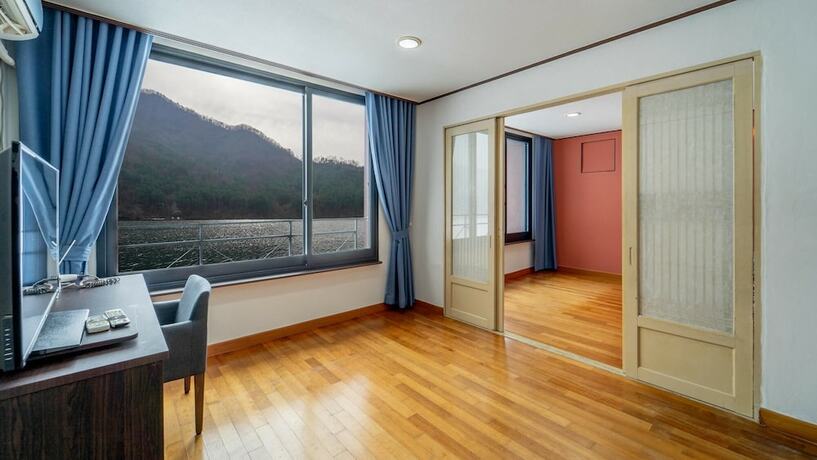 Imagen de la habitación del Hotel Gapyeong Leupuang Pension. Foto 13