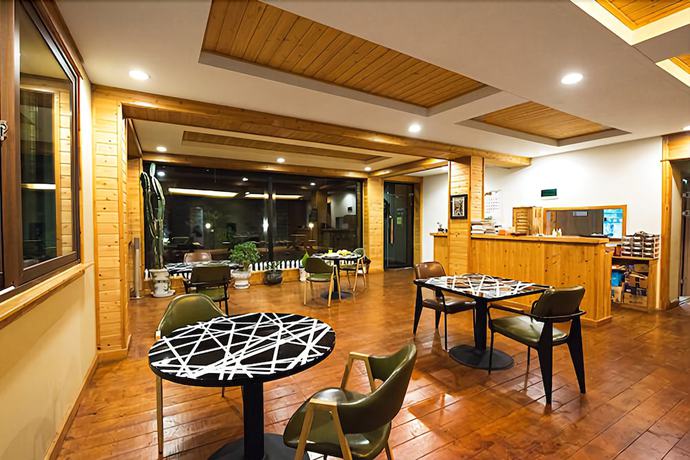 Imagen de los interiores del Hotel Gapyeong Monaco Pension. Foto 19