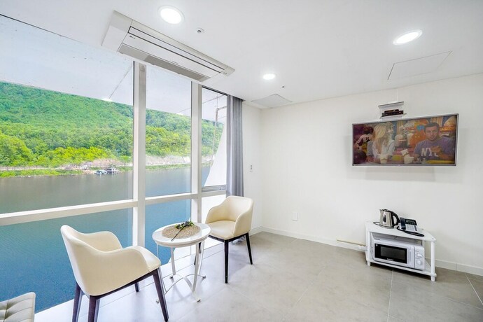 Imagen de la habitación del Hotel Gapyeong Puffinsbay Pension. Foto 8