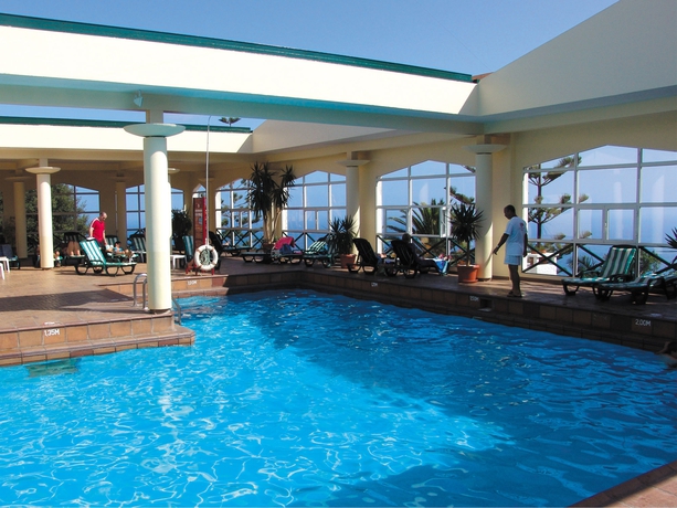 Imagen de la piscina del Hotel Garajau Madeira. Foto 9