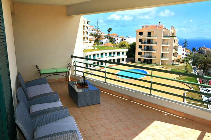 Imagen de los exteriores del Hotel Garajau Terrace. Foto 7