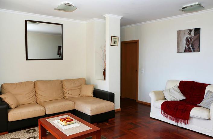 Imagen de los interiores del Hotel Garajau Terrace. Foto 11