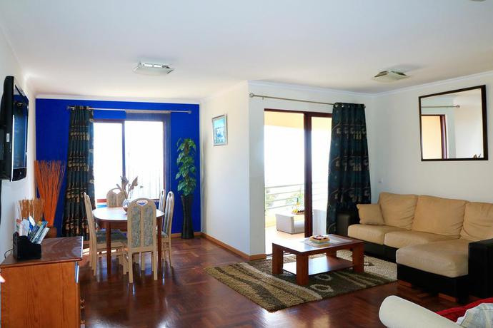 Imagen de los interiores del Hotel Garajau Terrace. Foto 13