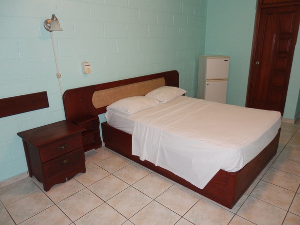 Imagen de la habitación del Hotel Garant and Suites. Foto 8