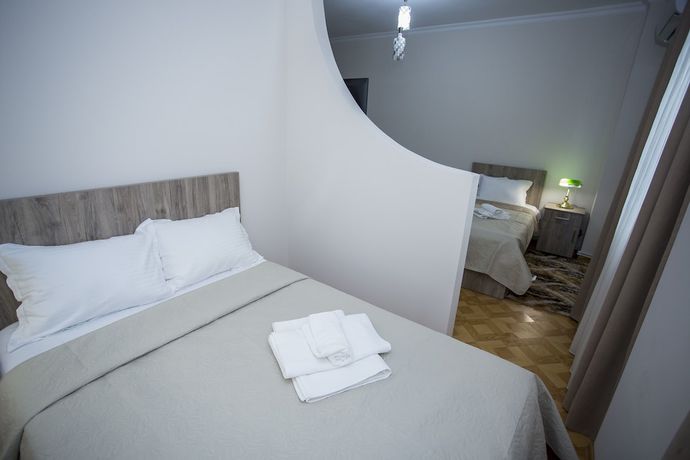 Imagen de la habitación del Hotel Garanti. Foto 12