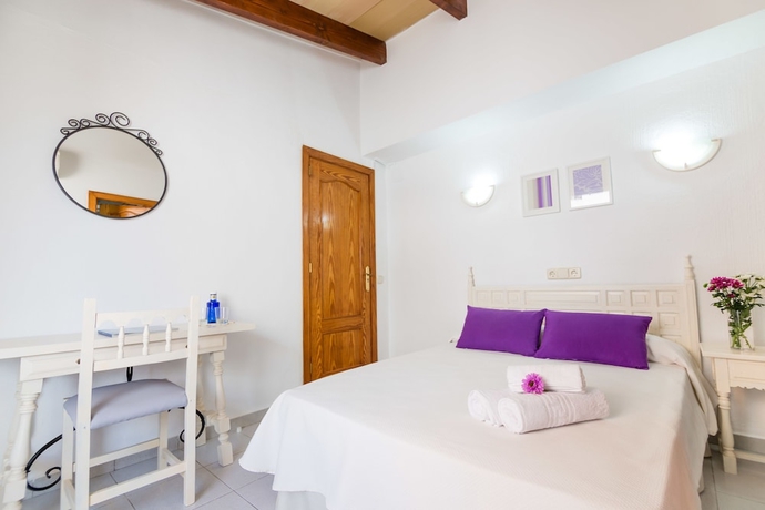 Imagen de la habitación del Hotel Garau. Foto 5