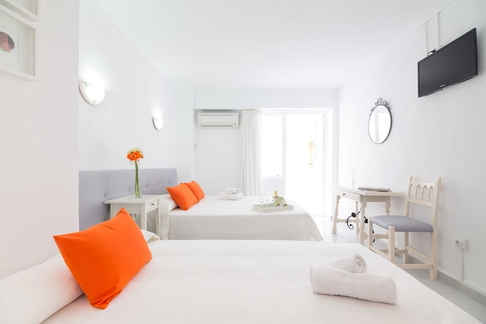 Imagen de la habitación del Hotel Garau. Foto 7