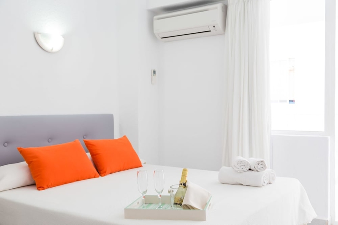 Imagen de la habitación del Hotel Garau. Foto 8