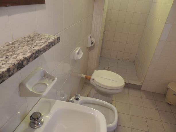 Imagen de la habitación del Hotel Garay. Foto 15