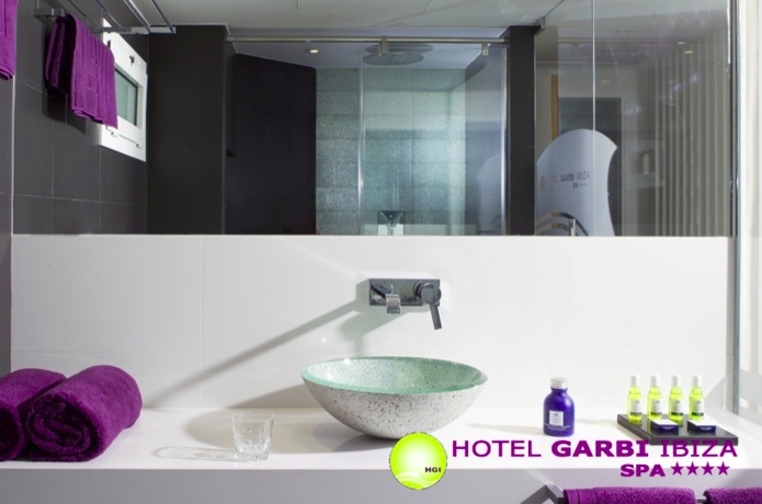 Imagen general del Hotel Garbi Ibiza and Spa. Foto 13
