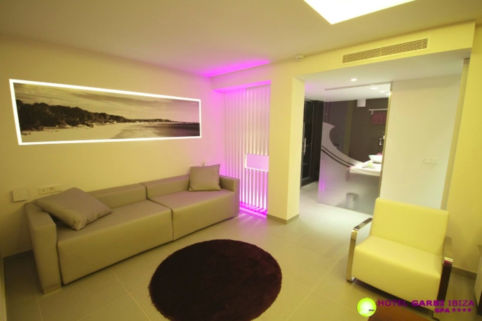 Imagen general del Hotel Garbi Ibiza and Spa. Foto 14