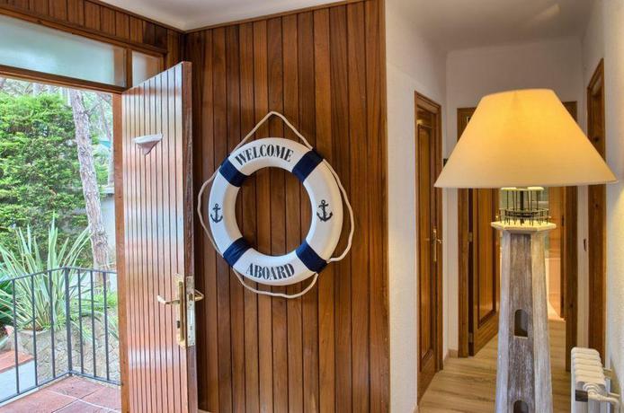 Imagen de los interiores del Hotel Garbí. Foto 9