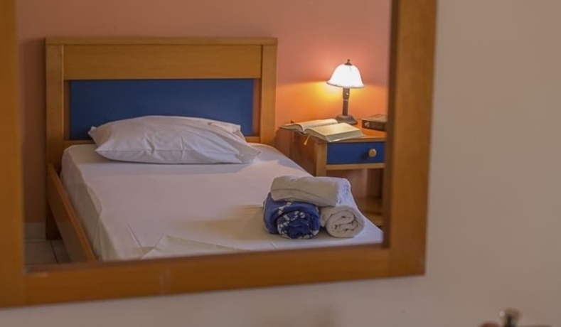 Imagen de la habitación del Hotel Garbis Villas. Foto 4