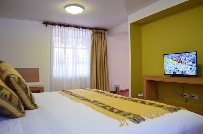 Imagen de la habitación del Hotel Garcilaso I. Foto 13