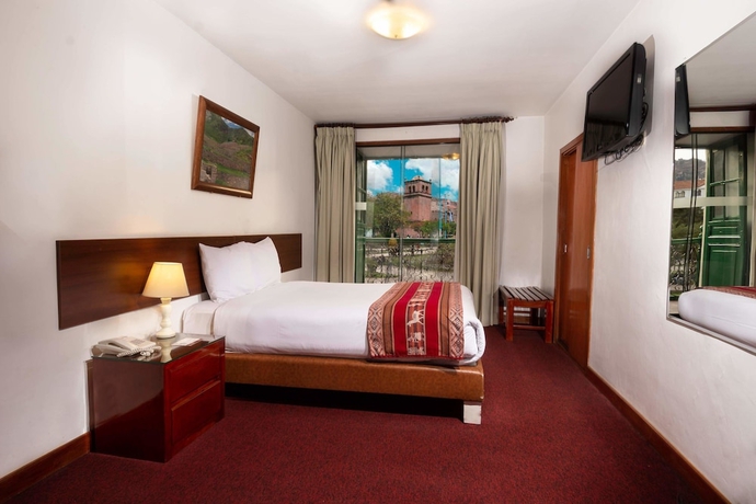 Imagen de la habitación del Hotel Garcilaso Ii. Foto 13