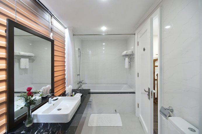 Imagen de la habitación del Hotel Garco Dragon. Foto 10