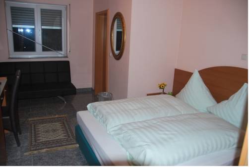 Imagen de la habitación del Hotel Garda, Darmstadt. Foto 3