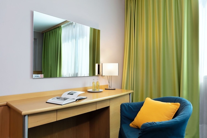 Imagen de la habitación del Hotel Garda, Lago de Garda. Foto 3