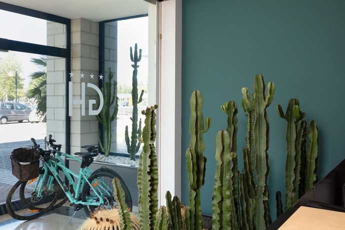 Imagen de los interiores del Hotel Garda, Lago de Garda. Foto 18