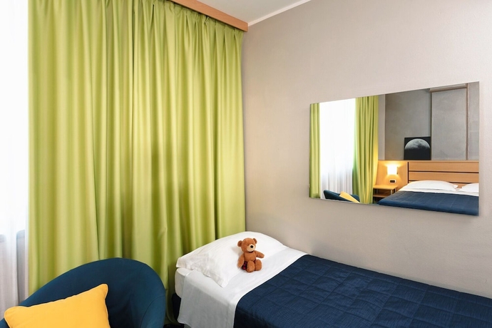 Imagen de la habitación del Hotel Garda, Lago de Garda. Foto 15