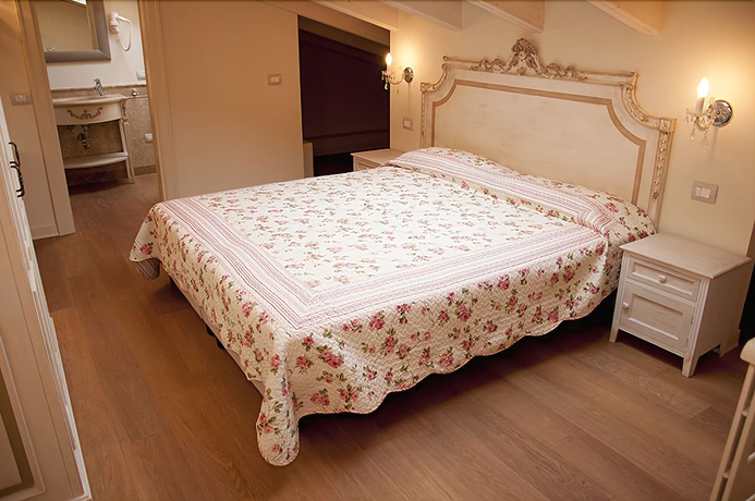 Imagen de la habitación del Hotel Garda San Vigilio Golf. Foto 9