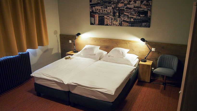 Imagen de la habitación del Hotel Garda, Szombathely. Foto 8