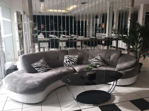 Imagen de los interiores del Hotel Gardénia Bordeaux Est. Foto 11