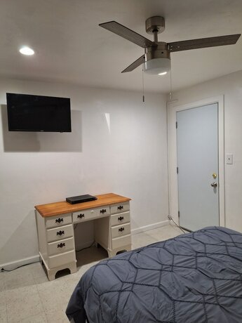 Imagen de la habitación del Hotel Garden 1690 Broadway. Foto 11