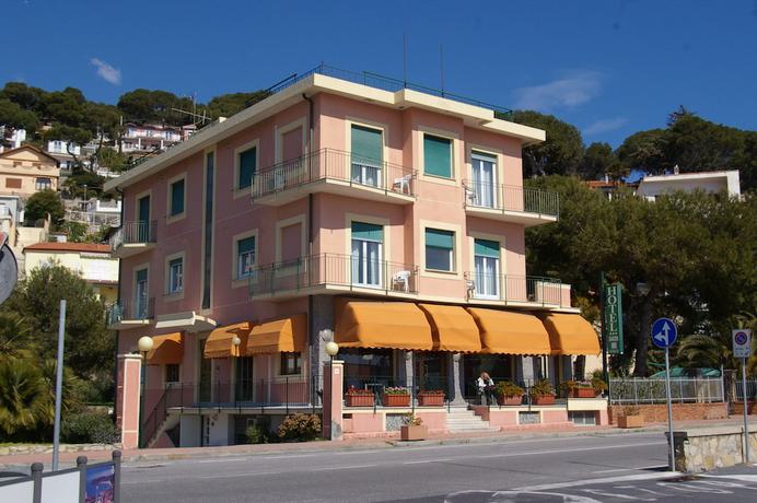 Imagen general del Hotel Garden, Andora. Foto 1
