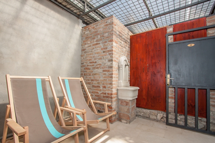 Imagen de los exteriores del Hotel Garden Apartment. Foto 14