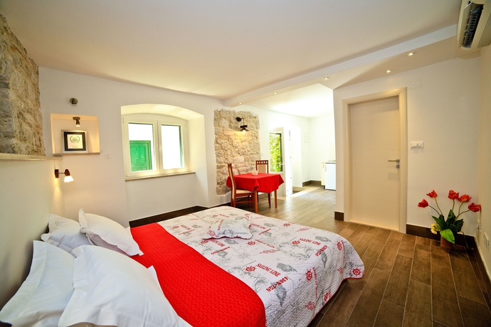 Imagen de la habitación del Hotel Garden Apartment. Foto 7