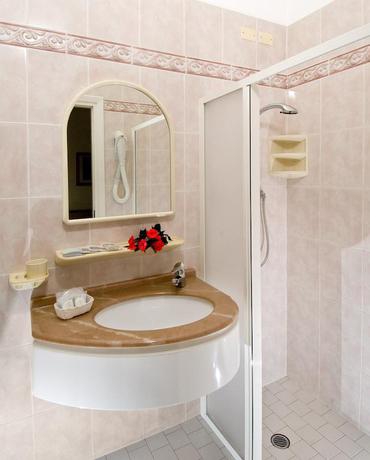 Imagen de la habitación del Hotel Garden, Bellaria-Igea Marina. Foto 7