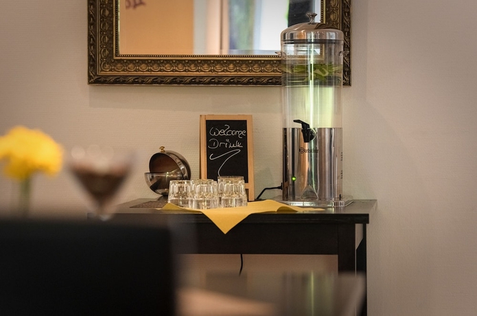 Imagen de los interiores del Hotel Garden Bilk Hafen. Foto 14