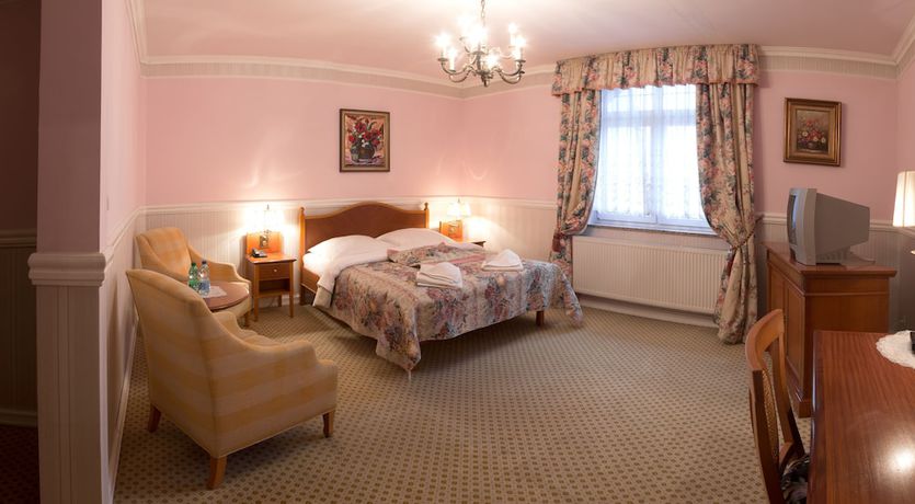Imagen de la habitación del Hotel Garden, Boleslawiec. Foto 7