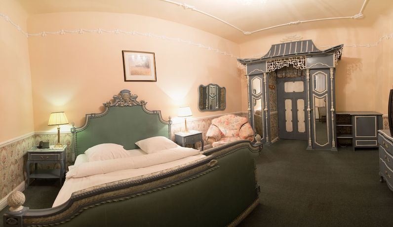 Imagen de la habitación del Hotel Garden, Boleslawiec. Foto 13