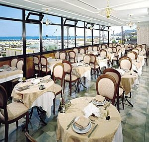 Imagen del bar/restaurante del Hotel Garden, Cattolica. Foto 2