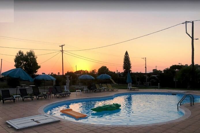Imagen general del Hotel Garden City Image. Foto 11
