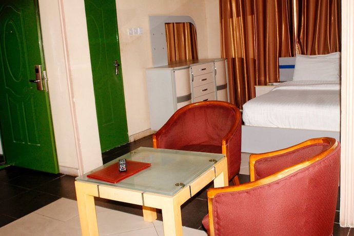 Imagen de la habitación del Hotel Garden City Marriott. Foto 14