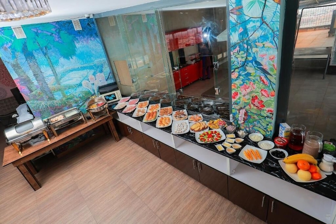 Imagen del bar/restaurante del Hotel Garden City, Navoi. Foto 3