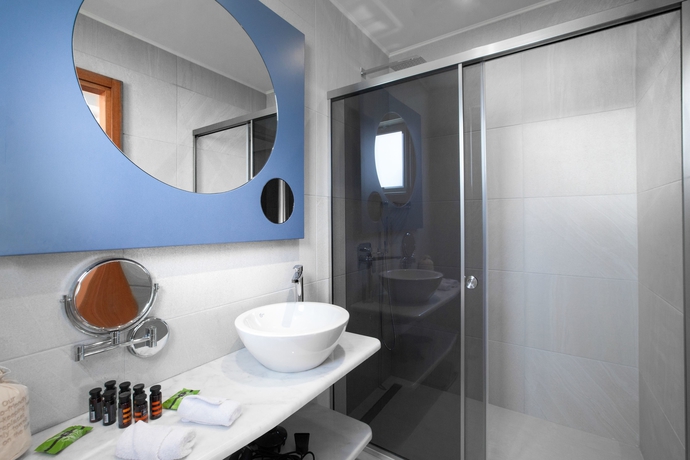 Imagen de la habitación del Hotel Garden City Resort. Foto 12