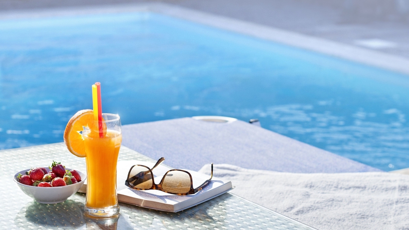 Imagen de la piscina del Hotel Garden City Resort. Foto 18