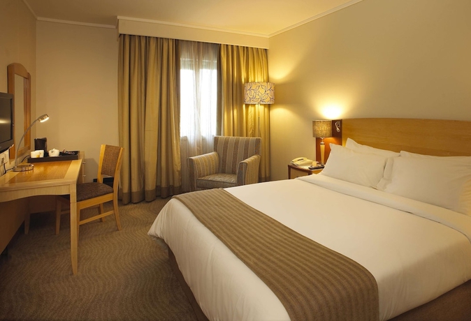 Imagen de la habitación del Hotel Garden Court Eastgate. Foto 13