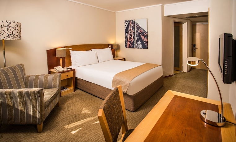 Imagen de la habitación del Hotel Garden Court Eastgate. Foto 14