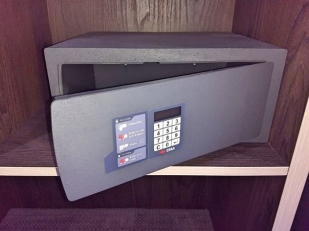 Imagen de la habitación del Hotel Garden Court, Londres. Foto 9