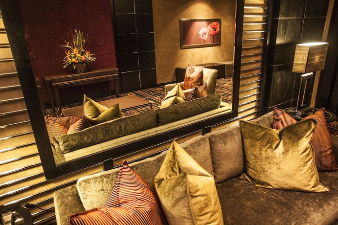 Imagen de los interiores del Hotel Garden Court O.r. Tambo International Airport. Foto 19